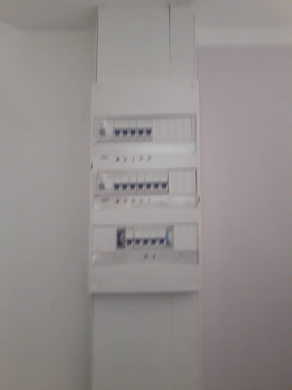 20220105_132422-min.jpg